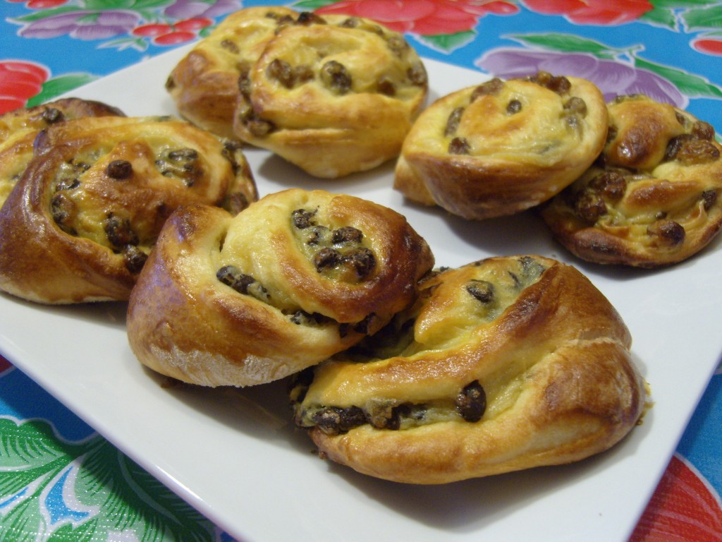 pains aux raisins et chocolat pains aux raisins et chocolat