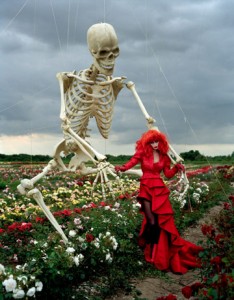 tim-burton-fashion-1009-04-de tim-burton-fashion-1009-04-de