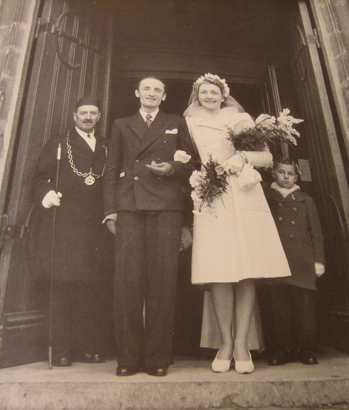 Le mariage de Paul et Odette_Robert Doisneau