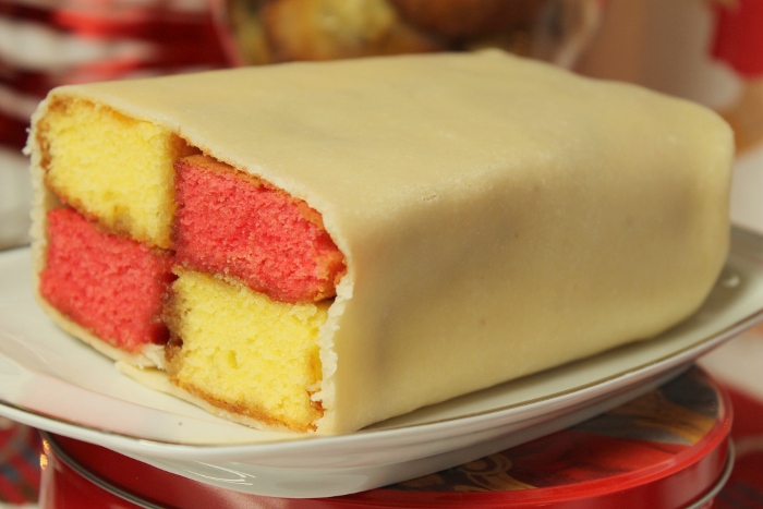 Battenberg Cake dmes.fr